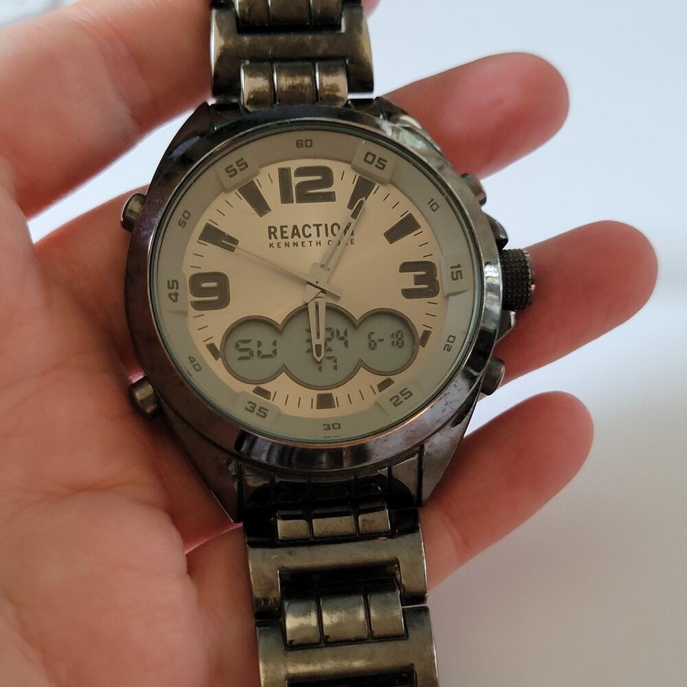 Kenneth Cole Reaction Mens Watch Silver Tone Analog Digital Stainless Steel Band